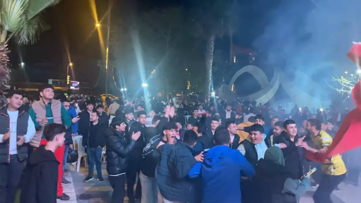 Osmaniye'de A Milli Takım'ın Dünya Kupası Qualifiye Zaferi Coşkusu