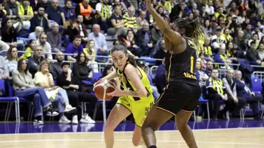 Maçın heyecanlı anlarından bir fotoğraf