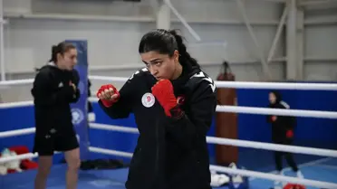 Türkiye Kadın Boks Takımı Azerbaycan Turnuvasına Hazırlanıyor