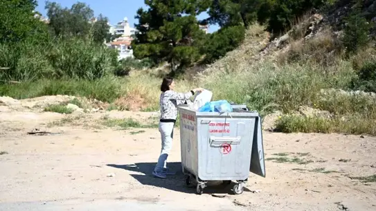 Kuşadası Belediyesi Turizm Sezonu Öncesi Çevre Temizliği İçin Vatandaşları Uyardı
