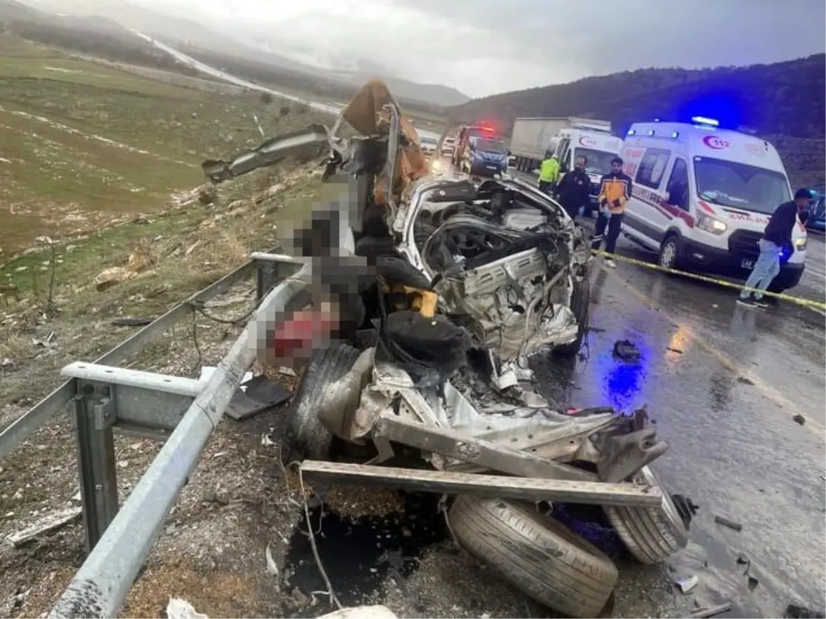 Malatya’da Üç Genç Hayatını Kaybetti: Tır ve Otomobil Çarpışması