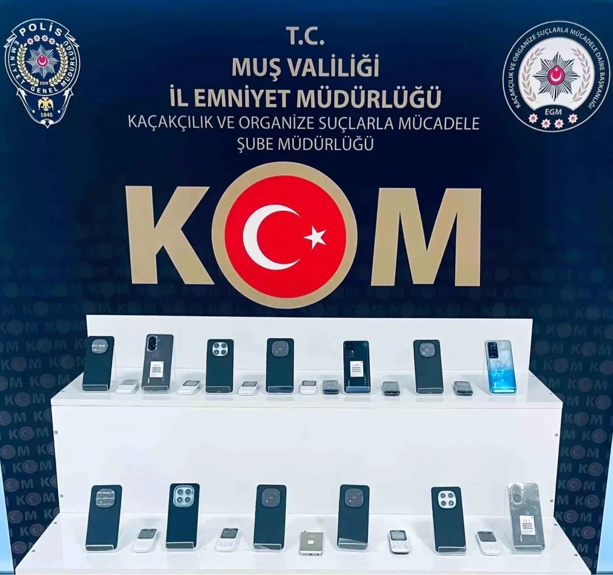 Muş'ta Gümrük Operasyonu: 25 Kaçak Cep Telefonu Ele Geçirildi