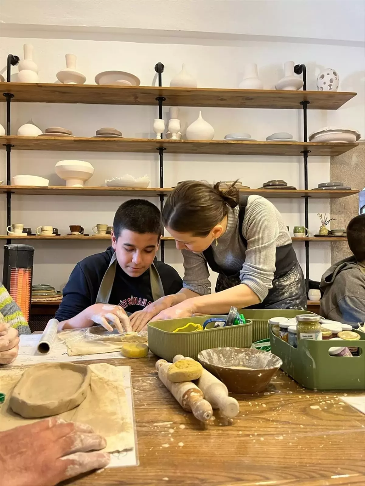 Tokat’ta Otizmli Çocuklar Seramik Atölyesinde Yaratıcılıklarını Konuşturdu