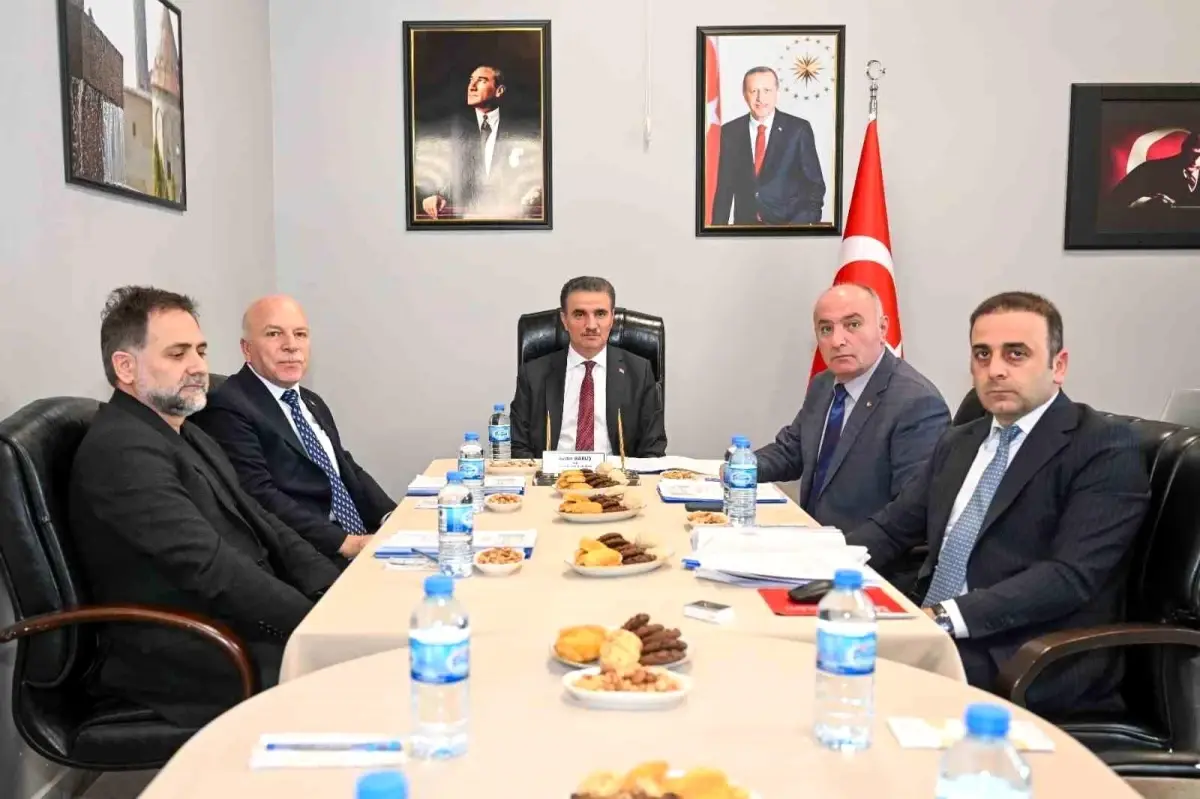 Erzurum 2. OSB Yönetim Kurulu 16 Yatırımcıyla Görüştü, Sanayi Gelişimine Yönelik Kararlar Aldı