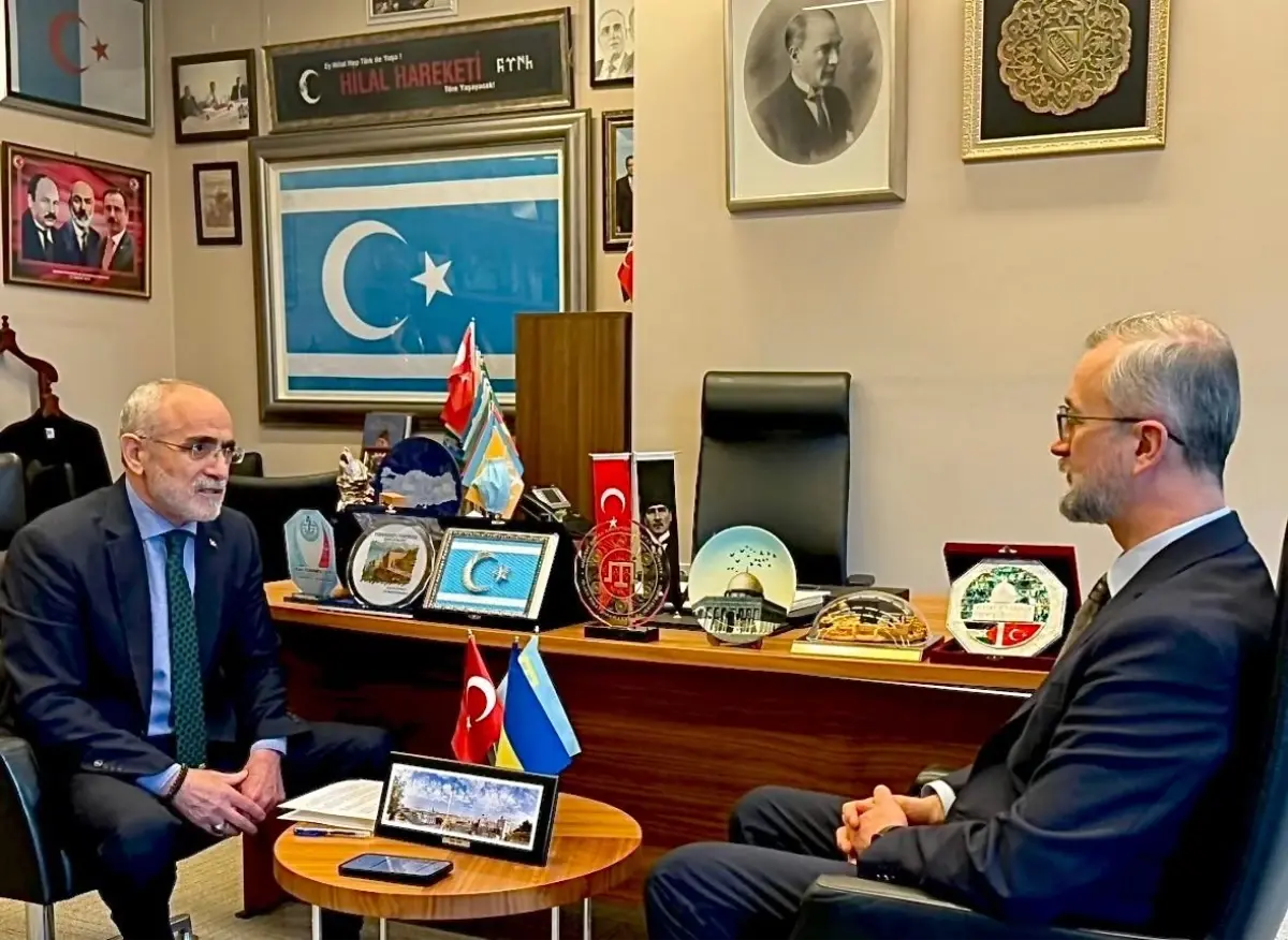 Cumhurbaşkanı Danışmanı Yalçın Topçu, Ukrayna Büyükelçisi Nariman Celal ile Ankara’da Görüştü