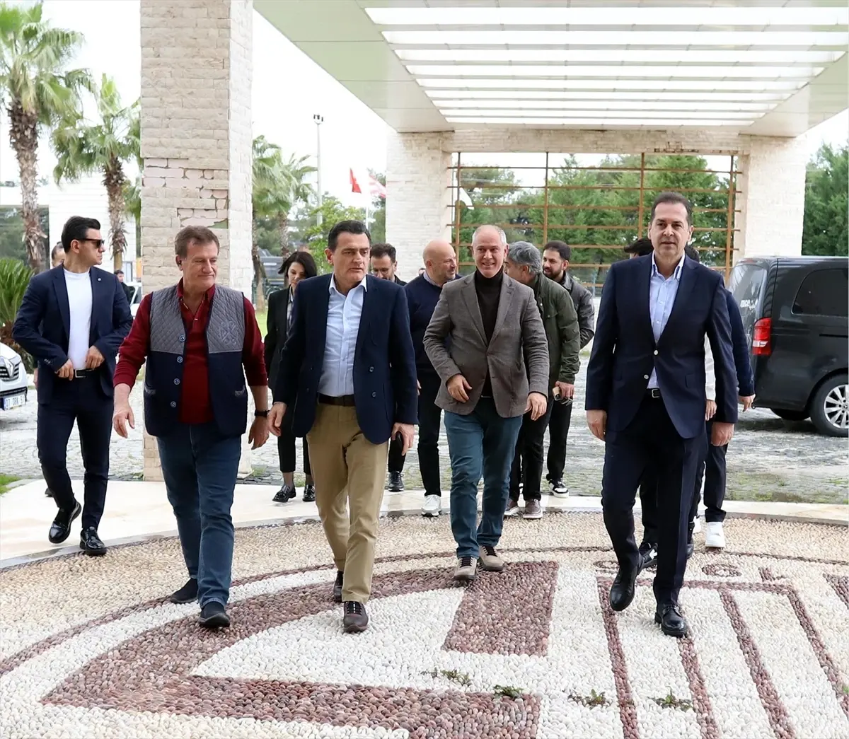 KKTC İçişleri Bakanı Oğuz, Antalyaspor ile İş Birliğini Güçlendirmek İçin Antalya’da Görüşme Gerçekleştirdi