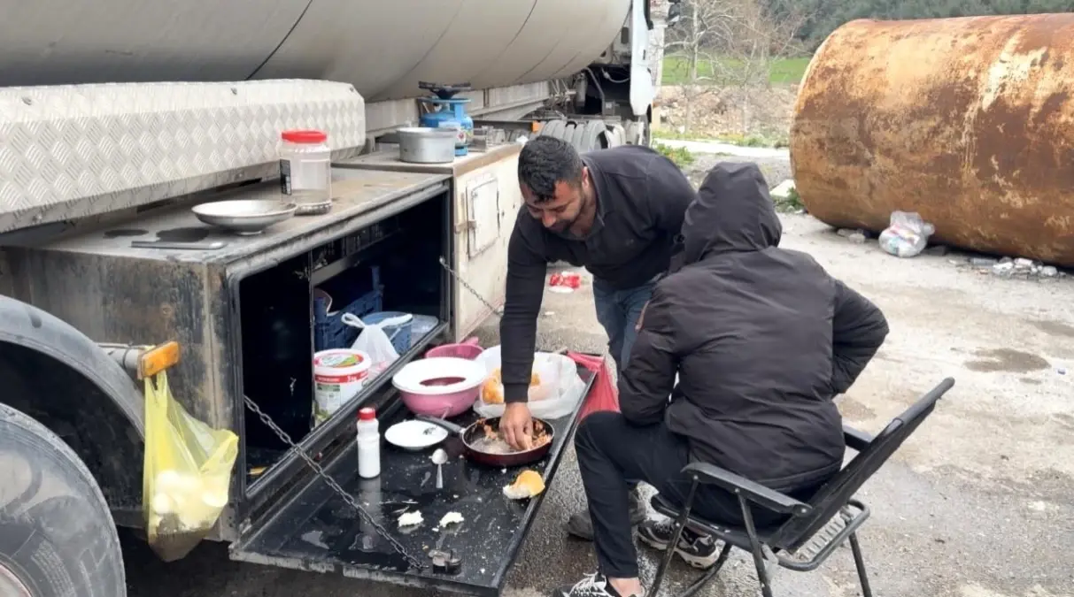 Osmaniye'de Tanker Şoförleri 12 Gün Boyunca Mahsur Kaldı