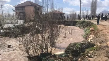 Elmalı’da su altında kalan seralar