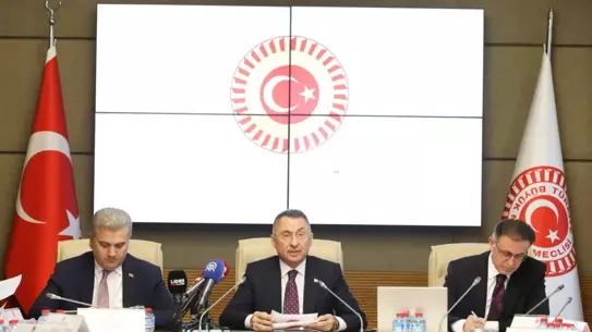 Komisyon toplantısında yasa teklifleri tartışılıyor