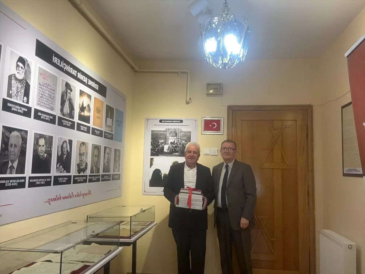 Edirne'de Kitap Tutkunları Ödüllendirildi: Mehmet Çançalar'a Büyük Takdir