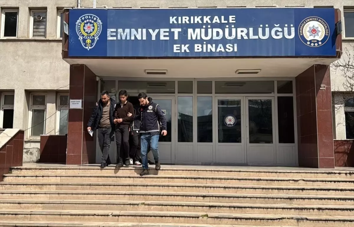 Kırıkkale'de Şok Edici Olay: İki Kardeş Babasını Bıçakla Öldürdü