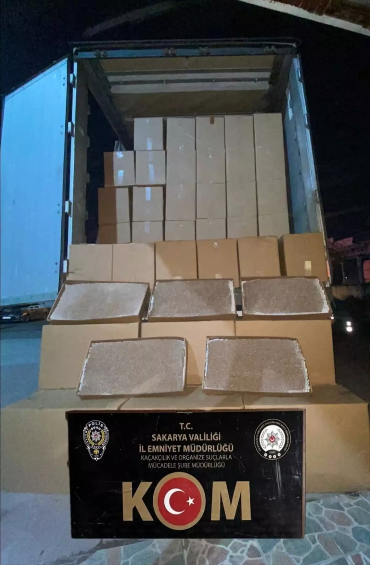 Sakarya Hendek'te 1,1 Milyon Makaronluk Kaçak Tütün Operasyonu