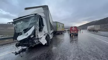 Kaza sonrası yolun görüntüsü