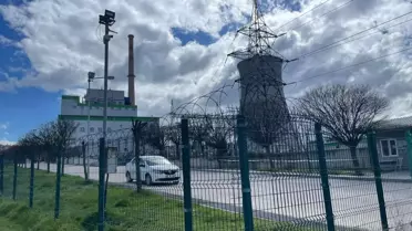 Santral içinde eylem yapan işçilerin toplu fotoğrafı