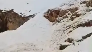 Çığ sonrası yolun durumu