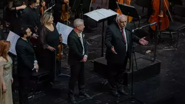 Senfonik Gravürler eserinin sahne görüntüsü