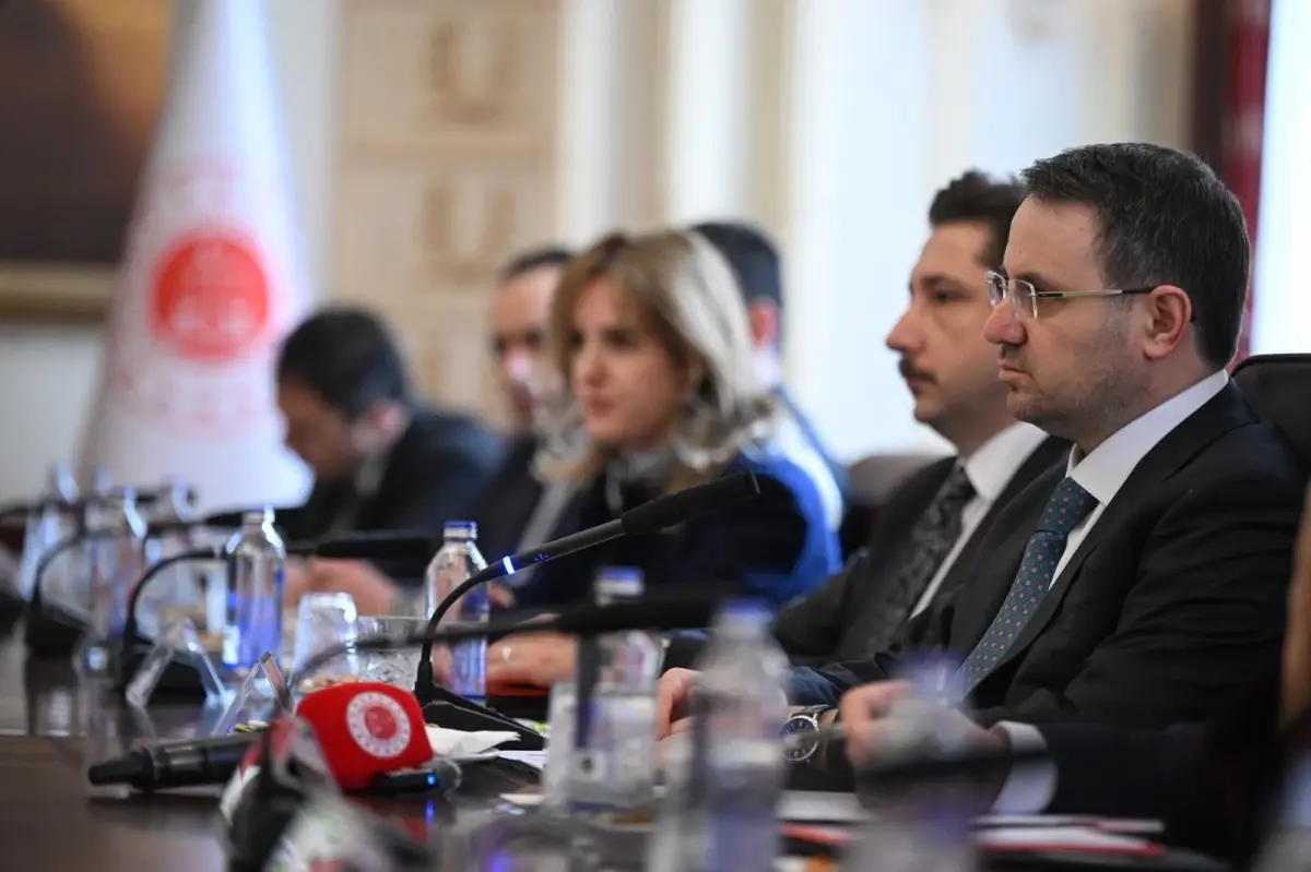 Türk Adalet Bakanı Gürlek, Hollanda’nın Adalet ve Güvenlik Bakanı Van Weel ile Görüştü: İşbirliği ve Hukuki İşlemler Masaya Geldi