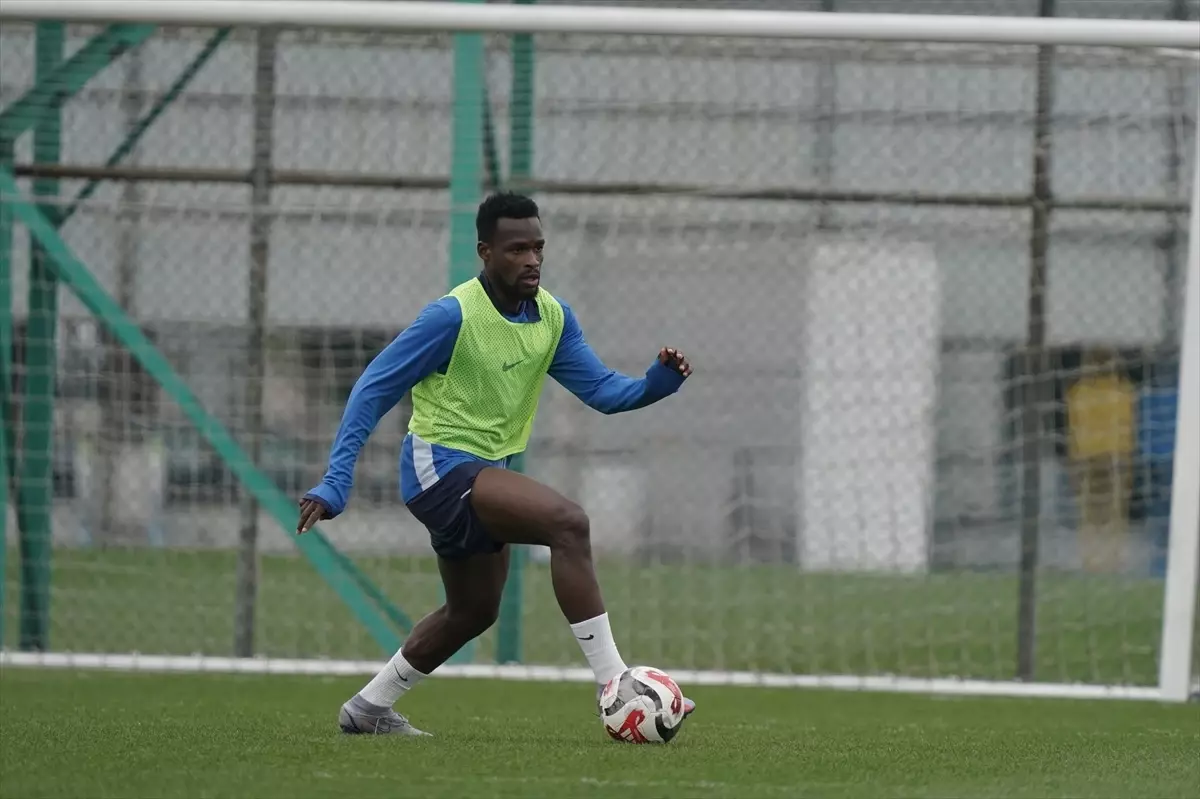 Çaykur Rizespor, Fatih Karagümrük Maçı İçin Antrenmanlarını Hızlandırdı