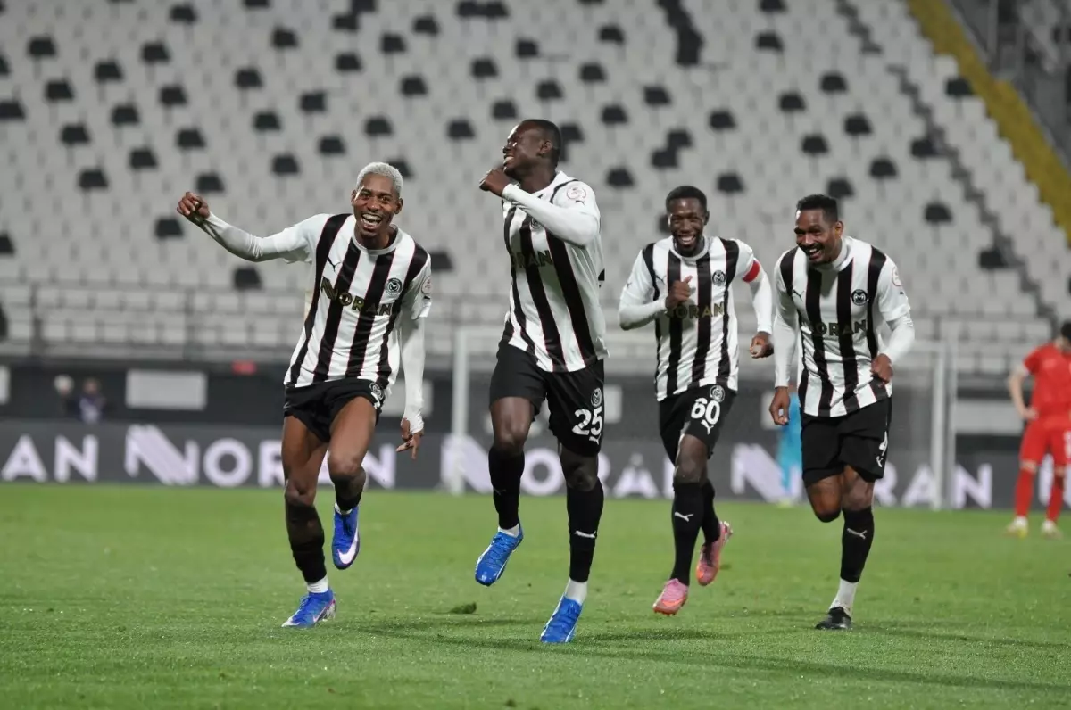 Manisa FK, Adana Demirspor'u Yenerek Play-Off Umudunu Canlandırıyor