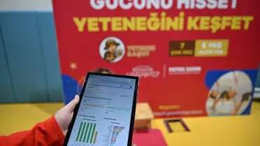 Tarama sürecinde test uygulayan öğretmen