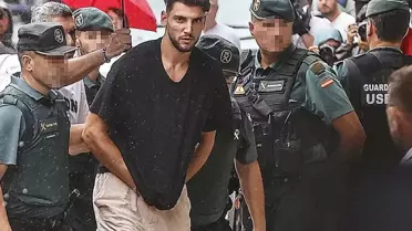 Rafa Mir maç sırasında