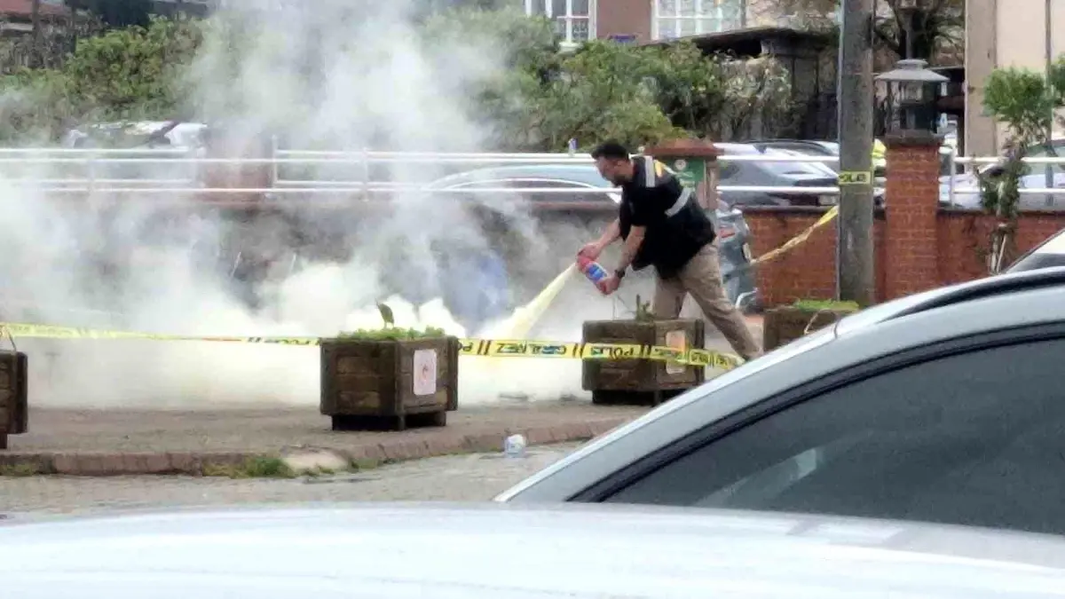 Bartın Çevre ve Şehircilik Müdürlüğü Önünde Bomba İddiası ve Panik