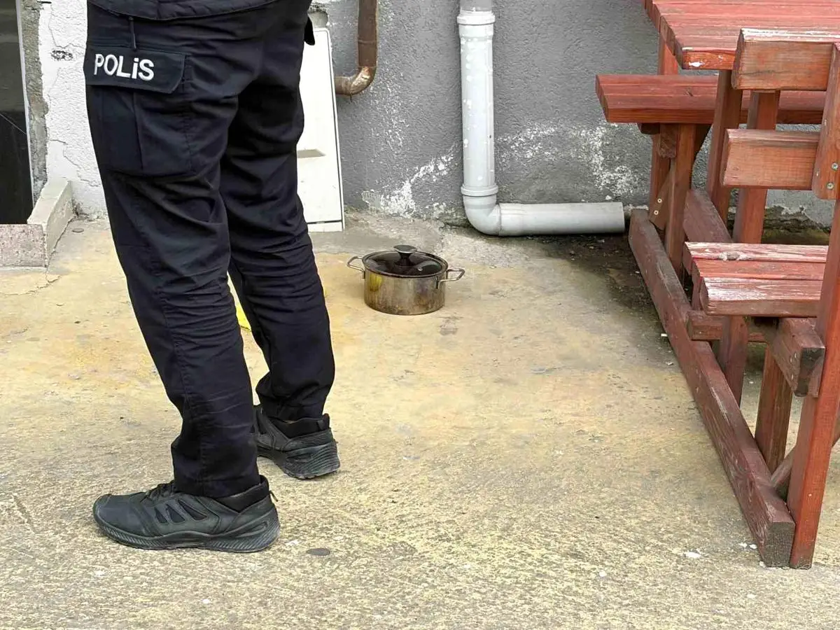 Kapaklı’da Ocakta Unutulan Yemek Yangına Neden Oldu, İtfaiye Hızla Müdahale Etti