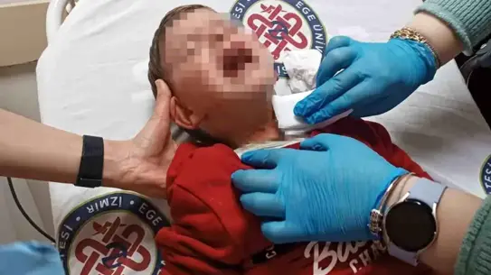 Saldırganın tutulan bıçağı