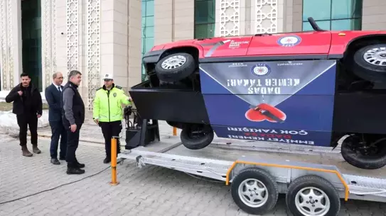 Simülasyon aracında emniyet kemeri kullanımı