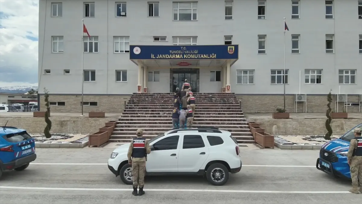 Tunceli'de Polis ve Savcı Kılığına Giren Dolandırıcılar Yakalandı