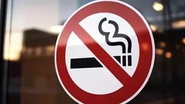 PM Sigara mağaza vitrini