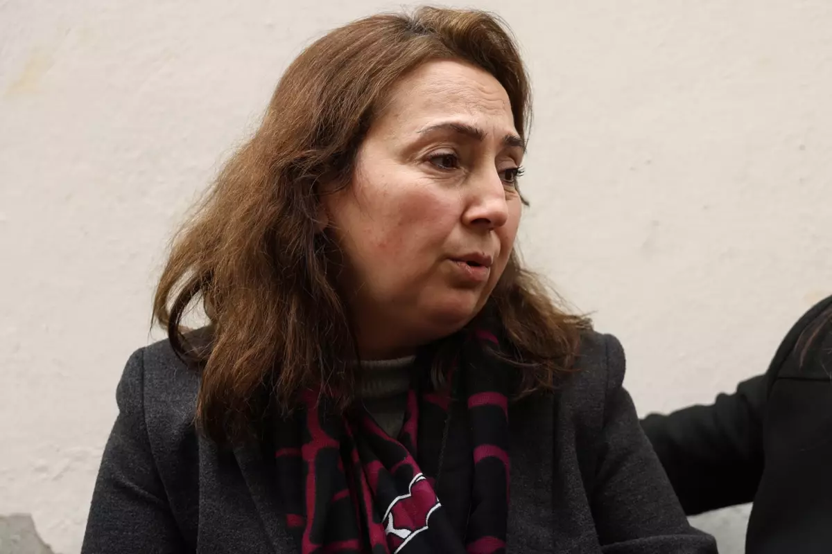 Figen Yüksekdağ, 9,5 Yıllık Tutukluluğun Ardından Adana'da Ailesiyle Son Yolculuğuna Katıldı