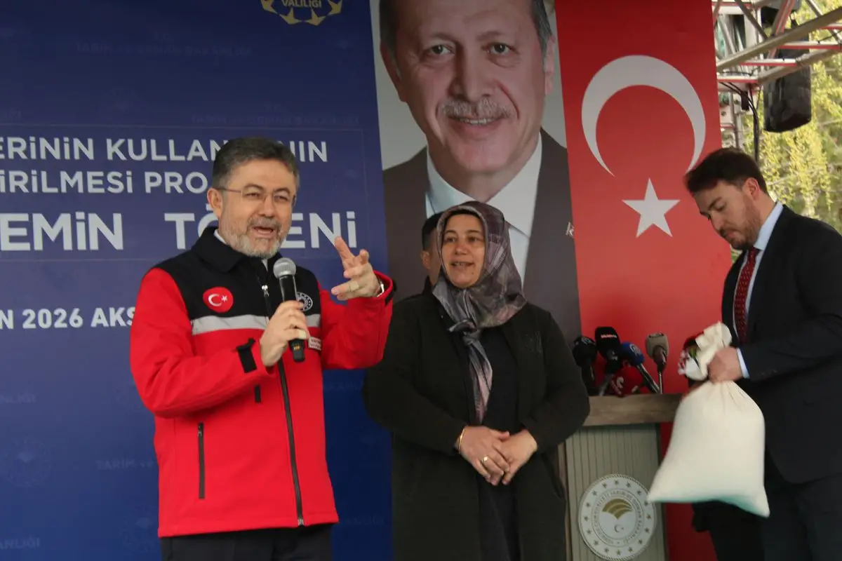 Tarım Bakanı Yumaklı: İsrail'den Tohum İthalatı Kesildi, Yerli Üretim Artıyor