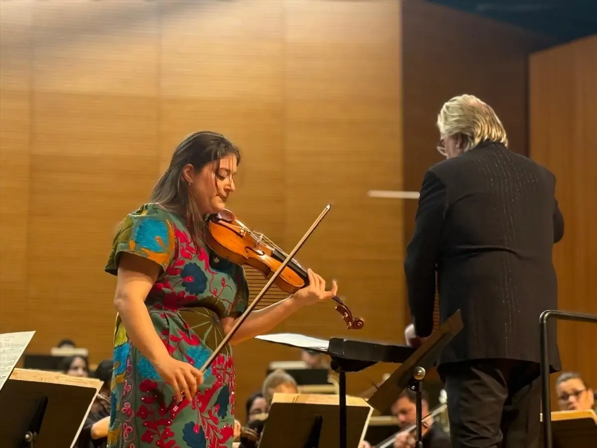 Veriko Tchumburidze ve BBDSO, Merinos AKKM’de Büyüleyici Bir Konser Sunuyor