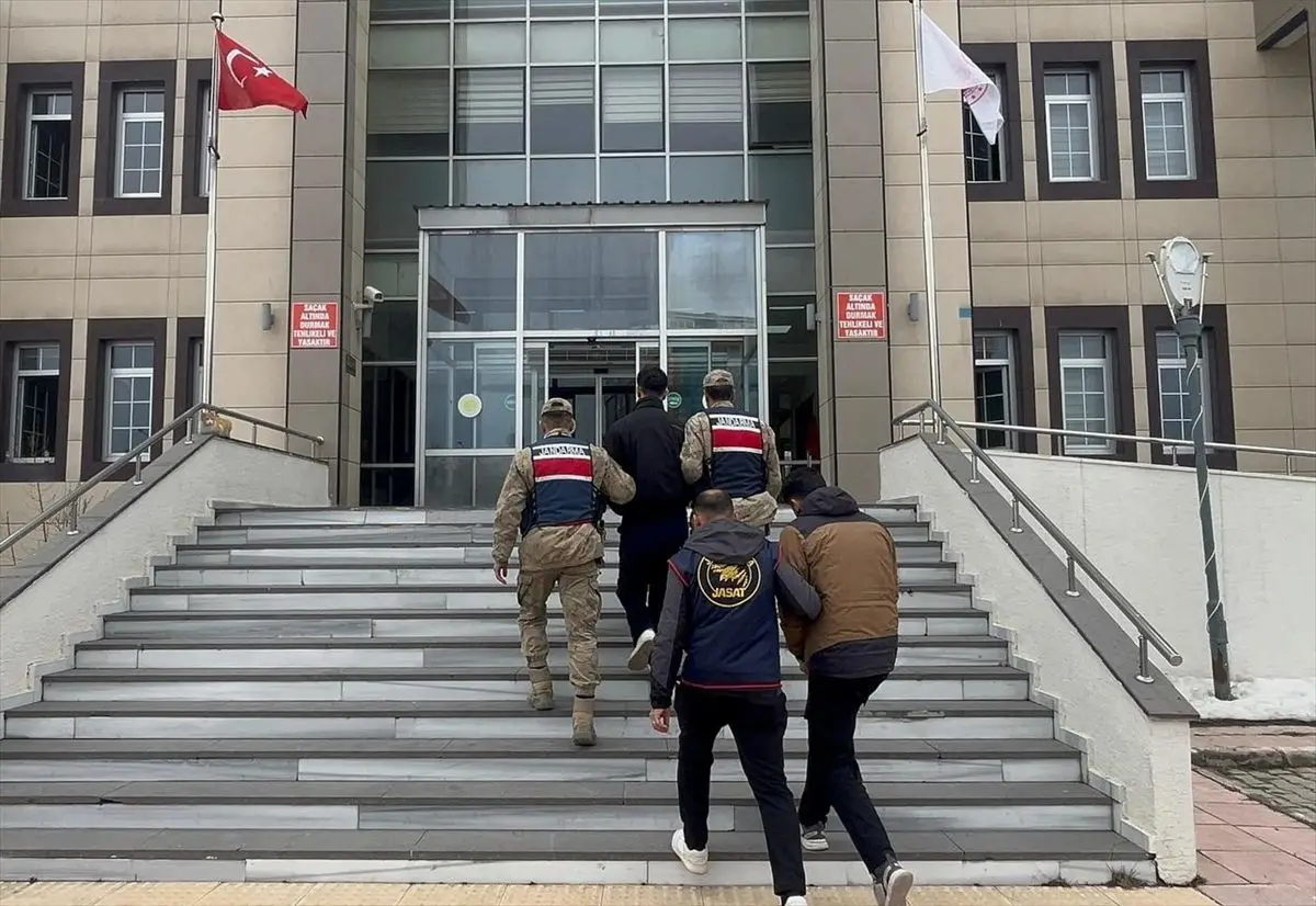 Bitlis’te Üç Ayda 88 Afgan Göçmen Yakalandı: Sınır Dışı İşlemleri Tamamlandı