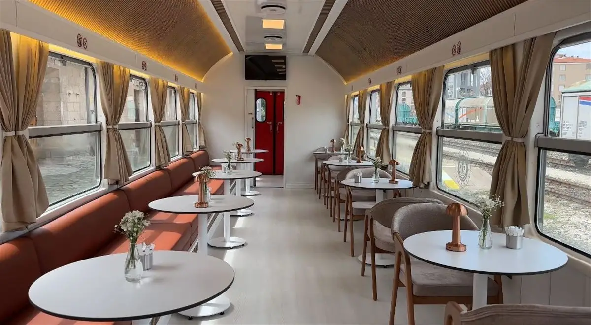 Burdur’da Tarihi Tren Garı Yeniden Canlandı: Millet Kıraathanesi ve Vagon Kafe Açıldı