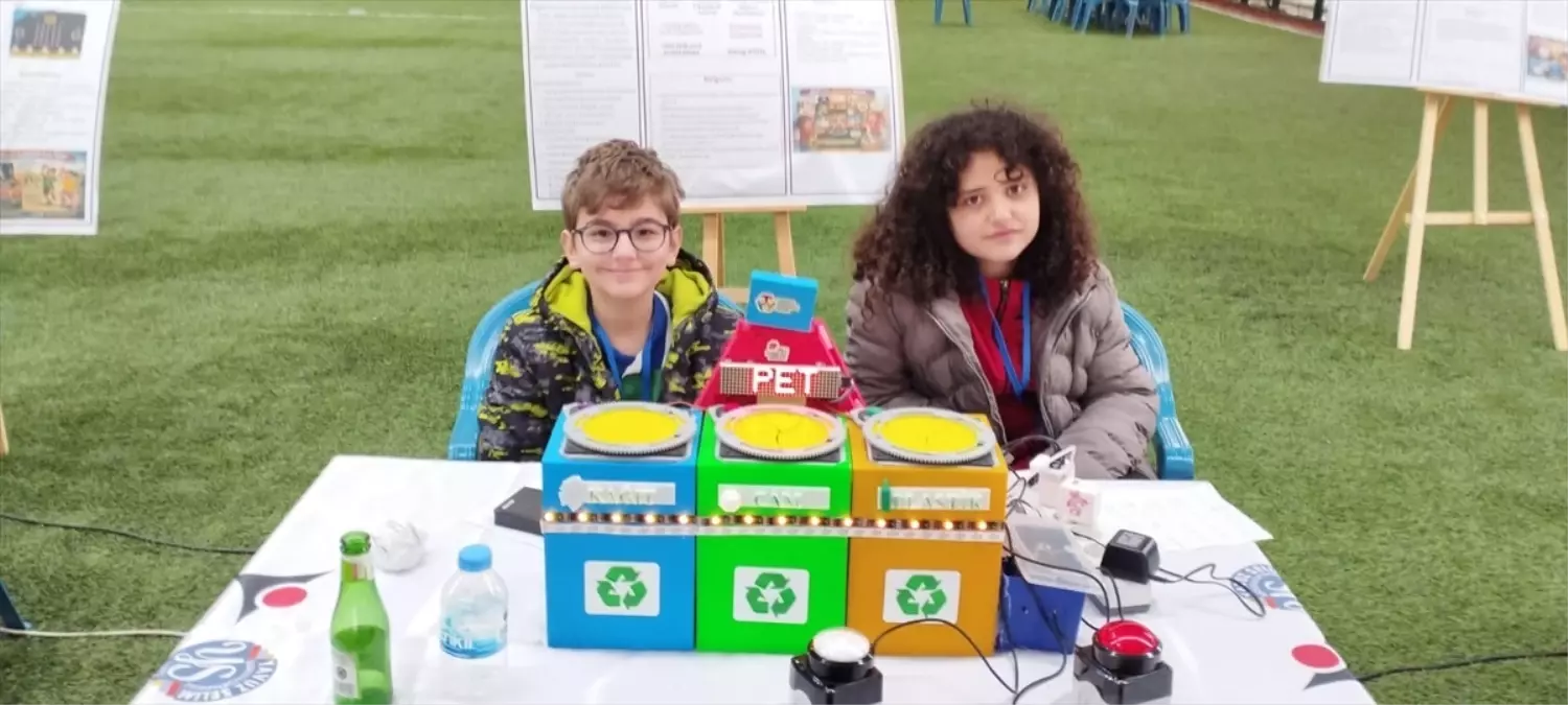 Sivas’ta Genç Mucitler TÜBİTAK 4006 Bilim Fuarını Açtı