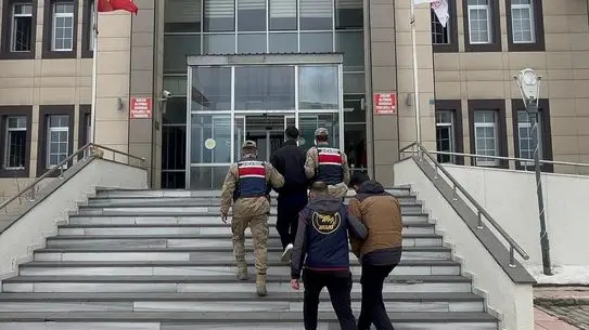 Göçmenlerin kontrolü