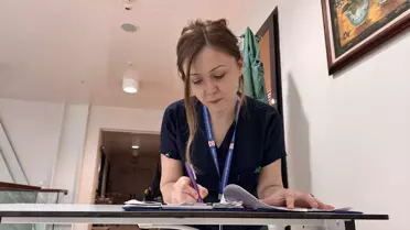 Hemşire çiftin hasta bakımı