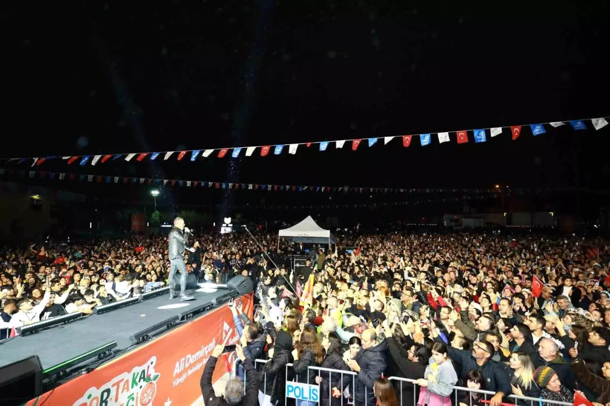 Yağmurun Ritmi: Haluk Levent Adana’da Coşkuyu Yaşattı