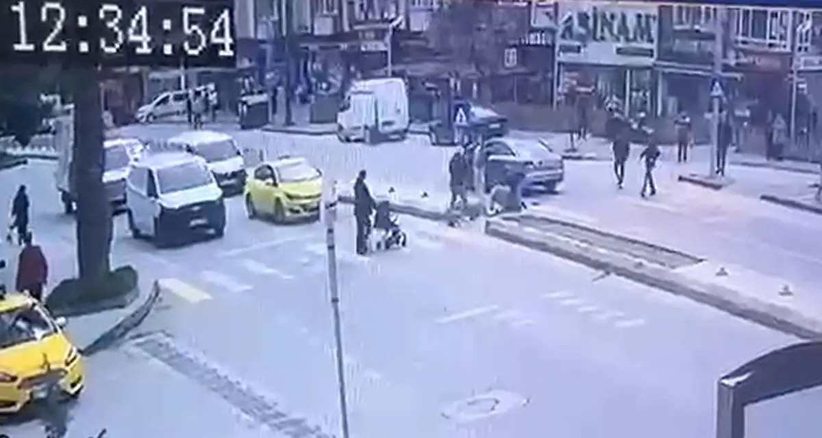 Edirne'de Yaya Geçidinde Araç Çarpması: Yaralı Vatandaş Olay Yerinde Tedavi Edildi