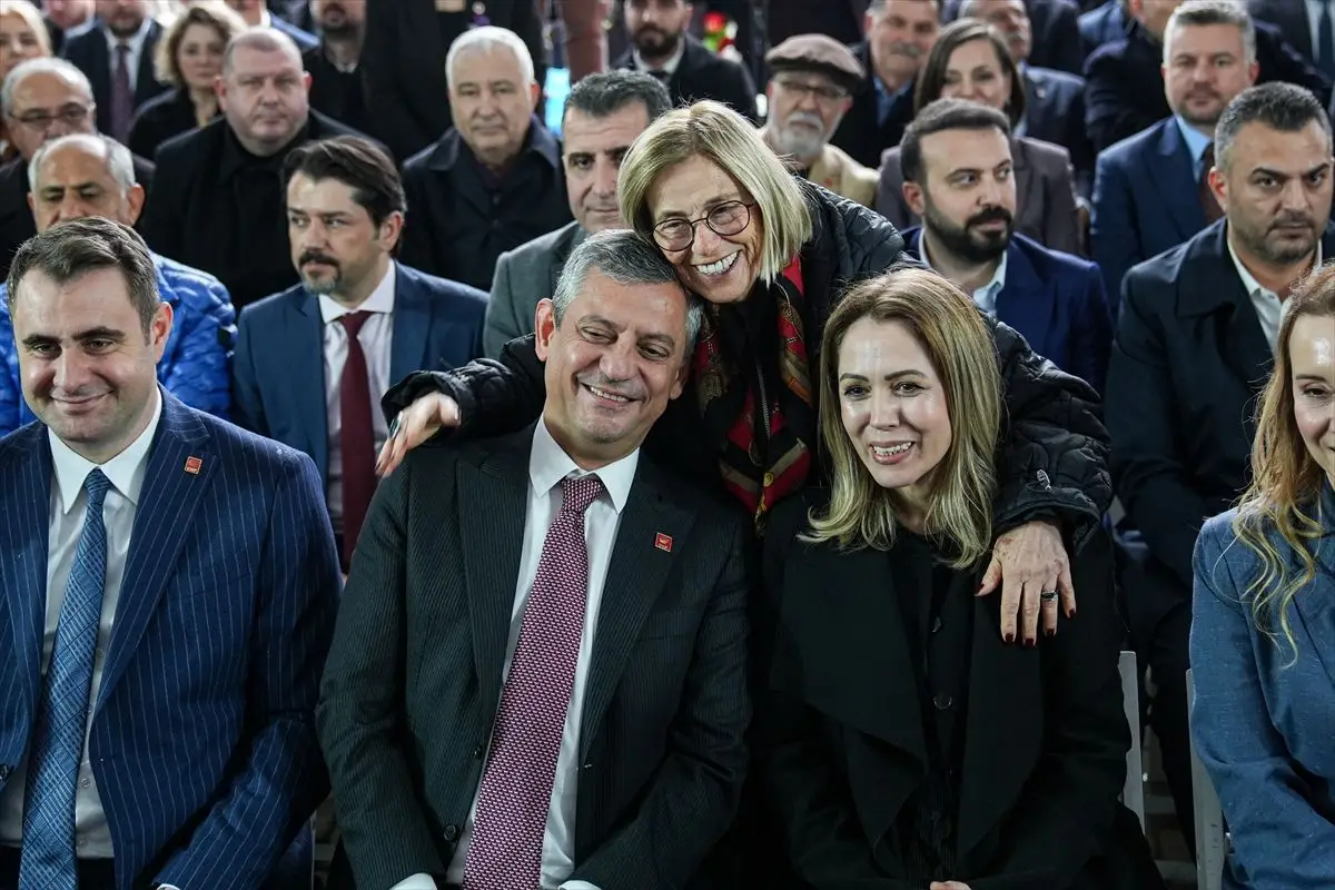 Özgür Özel, İmamoğlu Davasında Tahliye Artışı Beklediğini Duyurdu