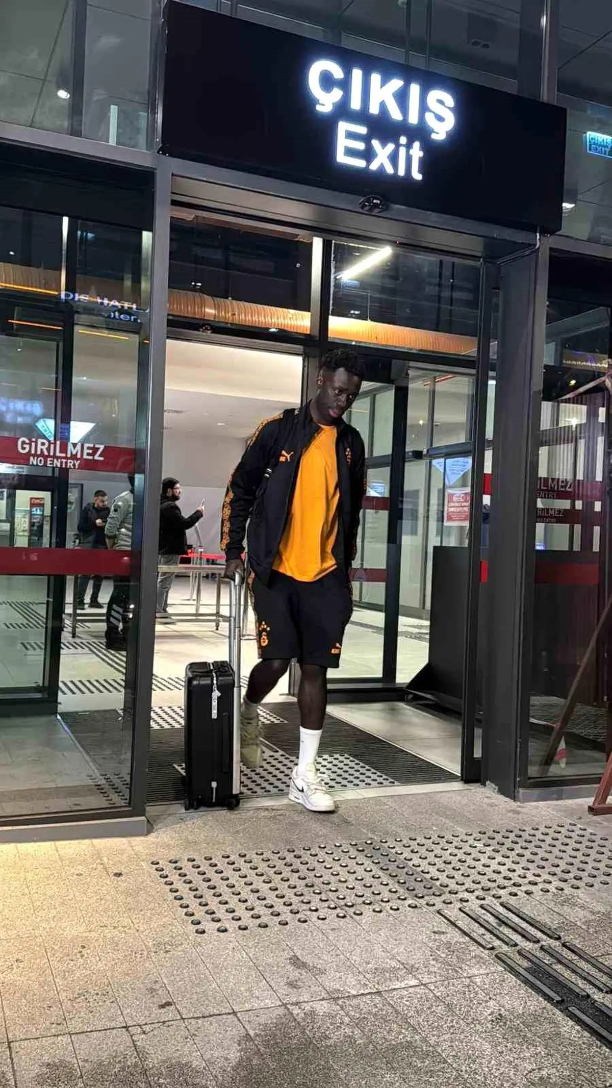 Galatasaray, Trabzonspor Maçına Özel Uçakla Hazırlandı