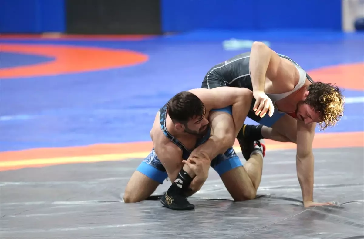 Kastamonu’da Güreş Milli Takımları Yoğun Hazırlık Kampı Başladı