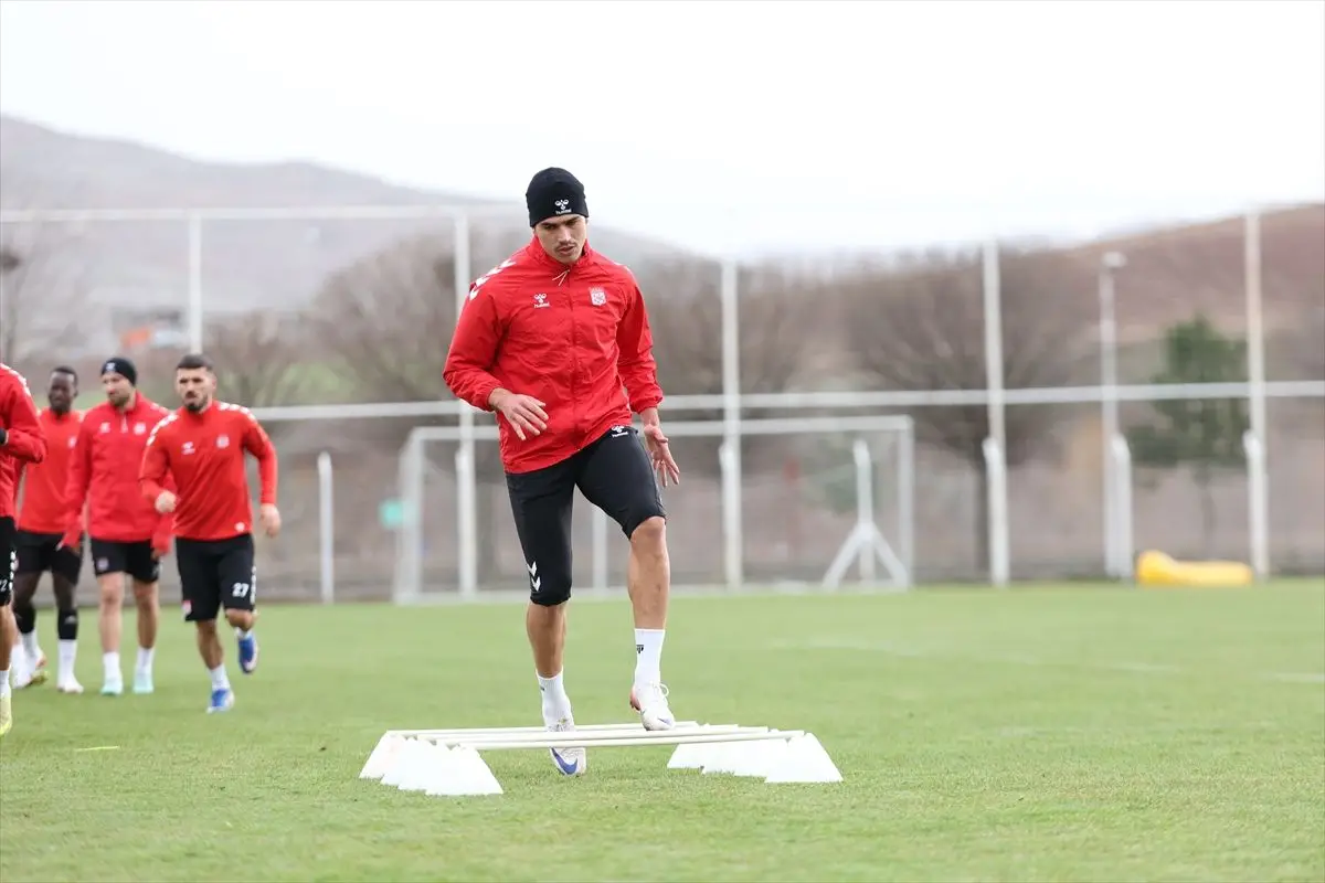 Sivasspor, Erokspor Maçına Hız Kesmeden Hazırlanıyor