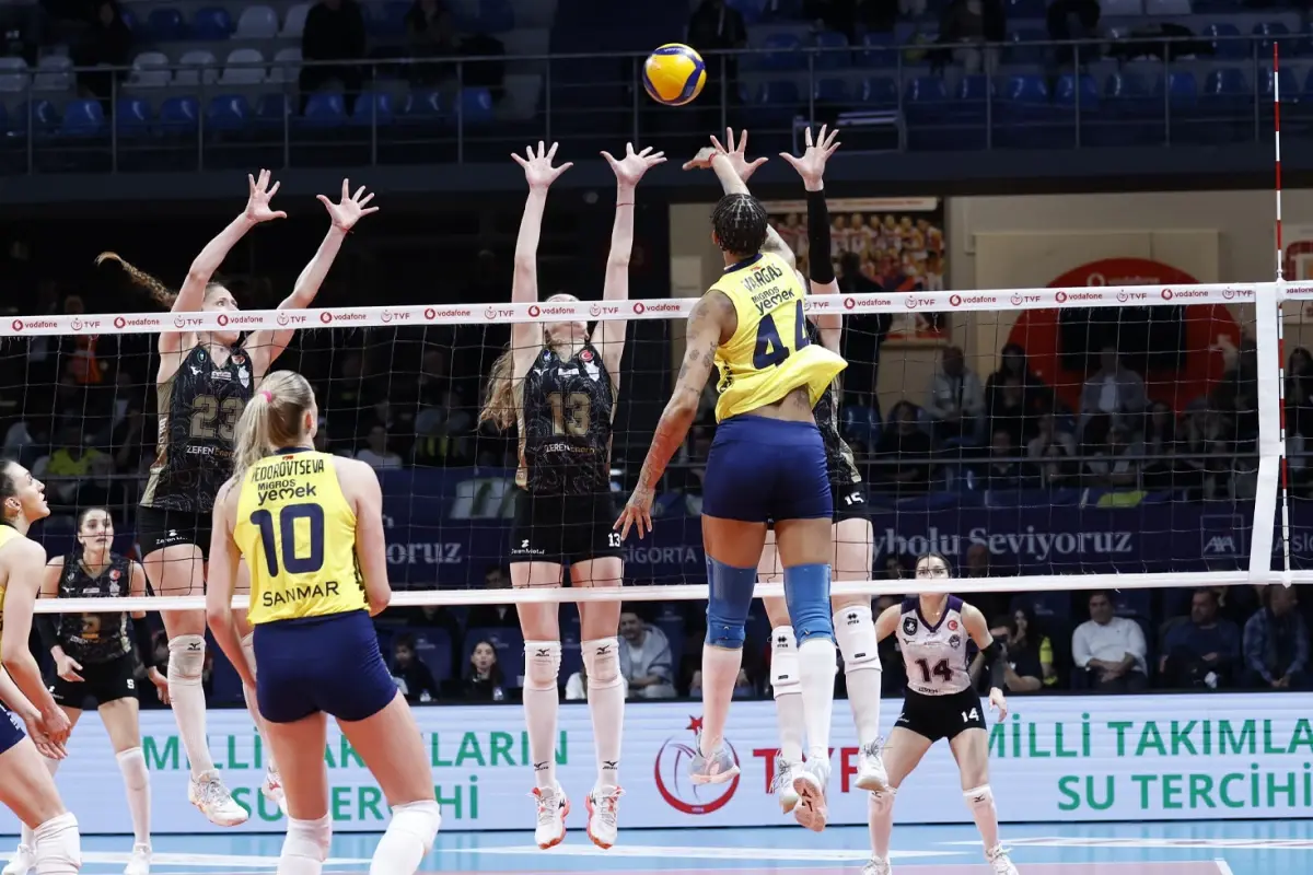 Fenerbahçe Medicana ve VakıfBank Finalde Karşı Karşıya: Sultanlar Ligi Play‑off Finali Belli Oldu