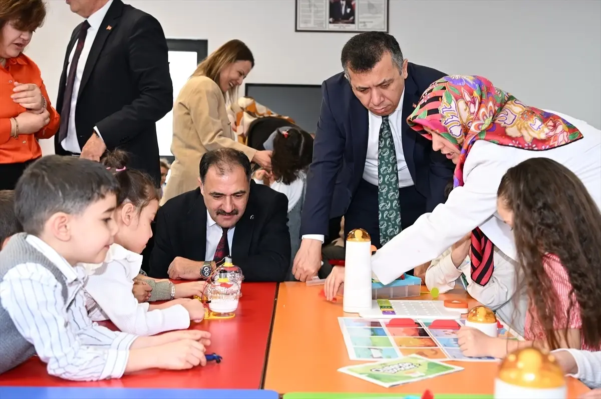 Demirci'de Çocuklar Robotik Kodlama Atölyesiyle Buluştu