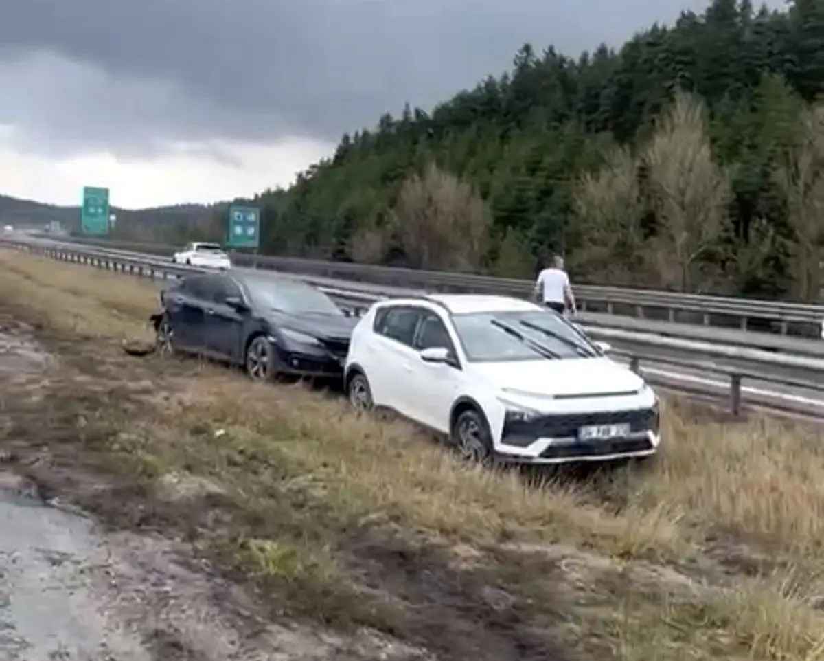Bolu'da Şiddetli Zincirleme Kazada 6 Yaralı: 10 Araç Çarpıştı