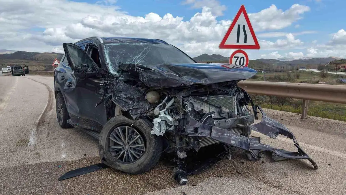 Kırıkkale-Ankara Yolunda Zincirleme Çarpışma: 7 Yaralı