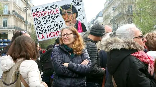 Paris’te Çocuk Hakları İçin Büyük Protesto Düzenlendi